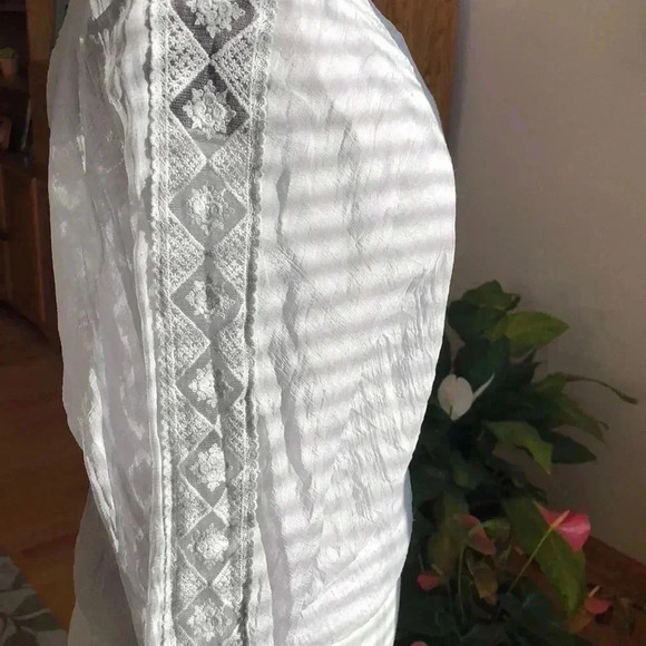 Lt gray silk top - Picture 3 of 5